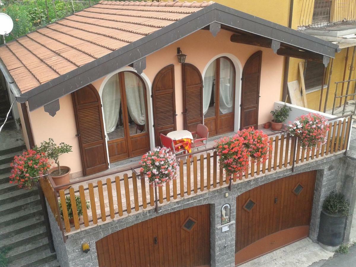 Chalet Con Piscina Garzeno 外观 照片