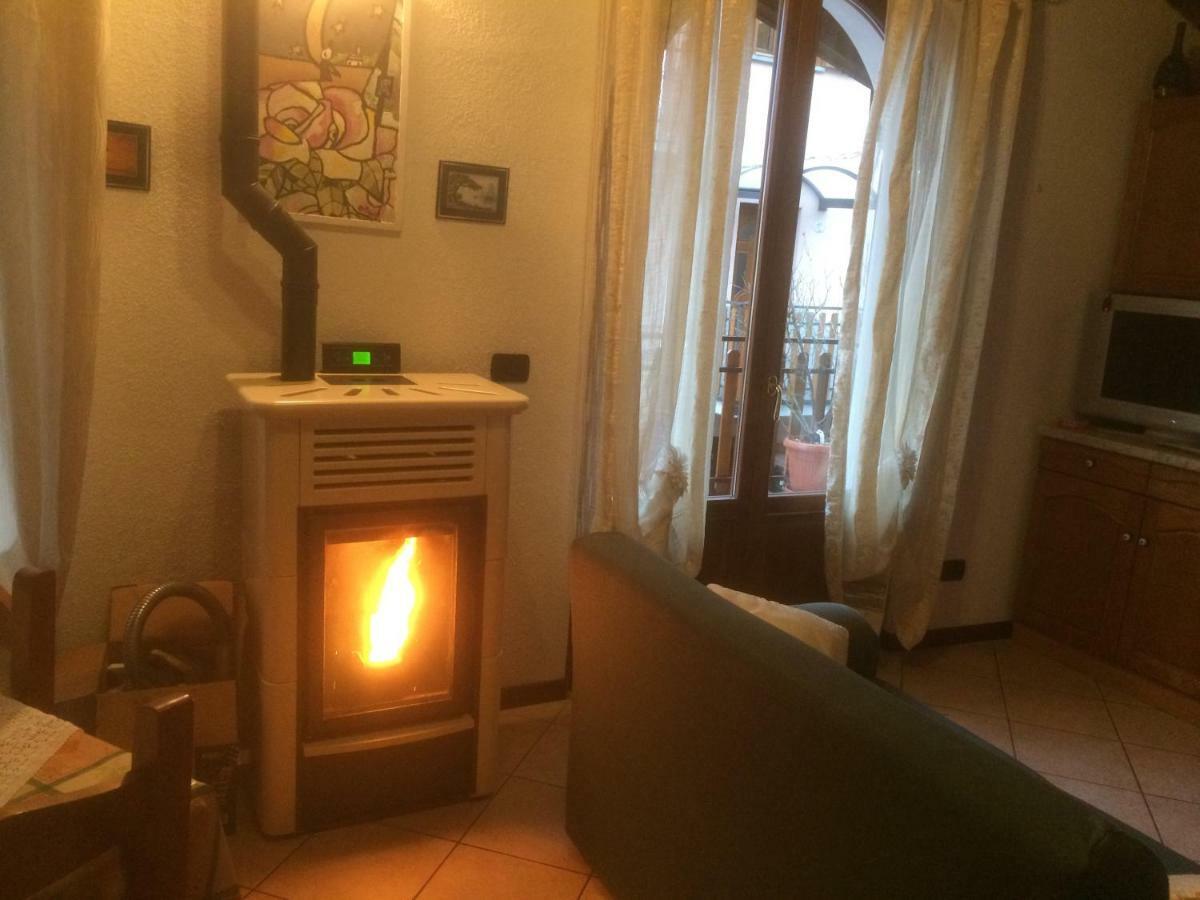 Chalet Con Piscina Garzeno 外观 照片