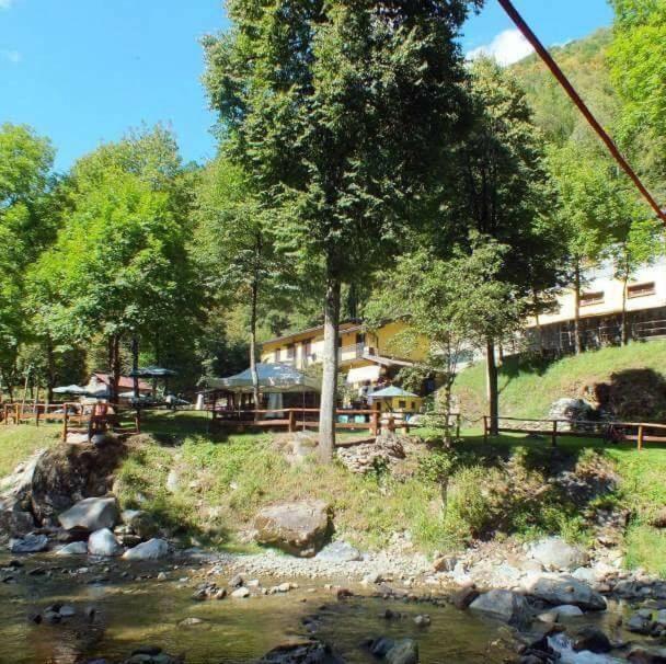 Chalet Con Piscina Garzeno 外观 照片